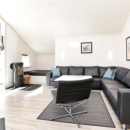 8 Person Holiday Home In Gro Enbrode Großenbrode Exterior foto